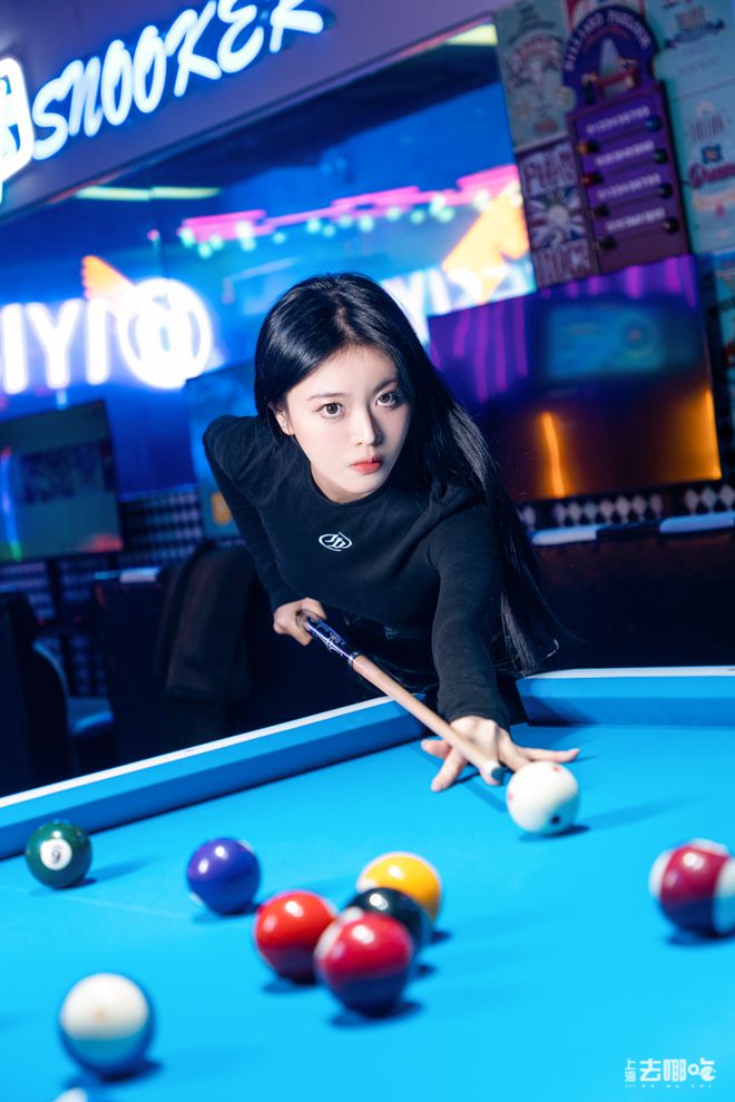 美女保龄球脱衣服的_美女保龄球脱衣服的_美女保龄球脱衣服的