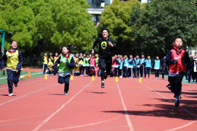 武汉米亚国际学校学费多少_武汉米亚国际摄影学校_武汉米亚国际学校