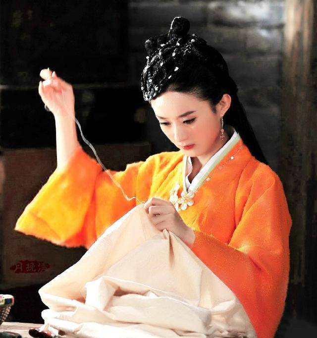 赵丽颖青云志是哪一年播出的_赵丽颖青云志经典台词_赵丽颖代言青云志手游