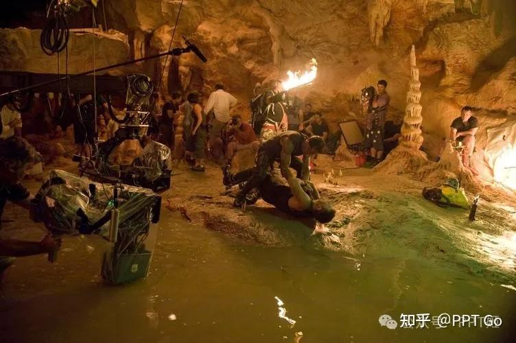 间谍游戏电影-间谍游戏：神秘间谍的心跳之旅，高科技装备与刺激情节令人热血沸腾